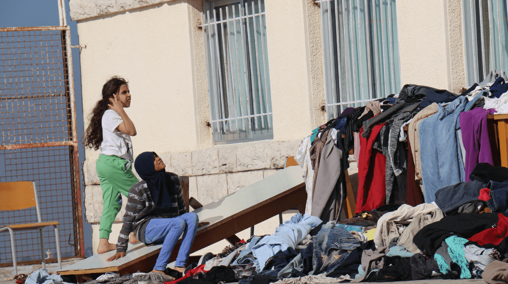 Adolescent girls take shelter at a public school in Mount Lebanon after fleeing their homes from the south following escalation of hostilities across the country. © UNFPA Lebanon/Anastacia Hajj